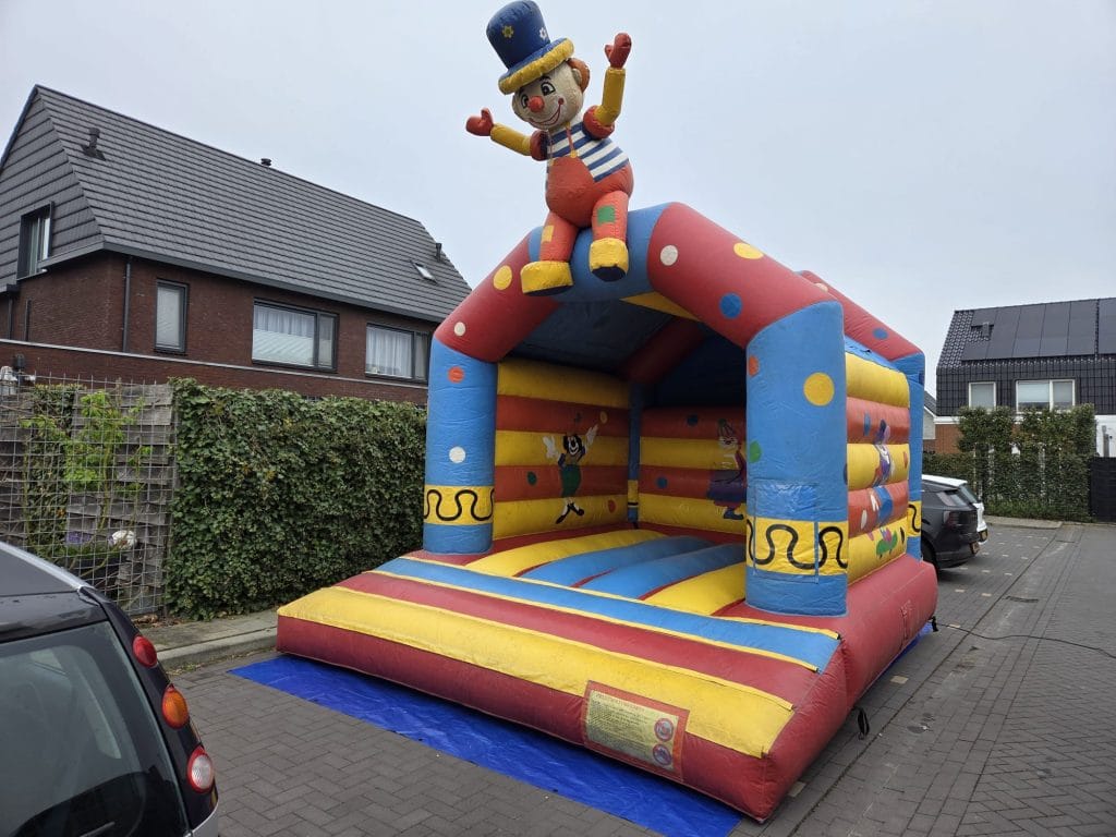 Springkussen huren in Apeldoorn of omgeving?