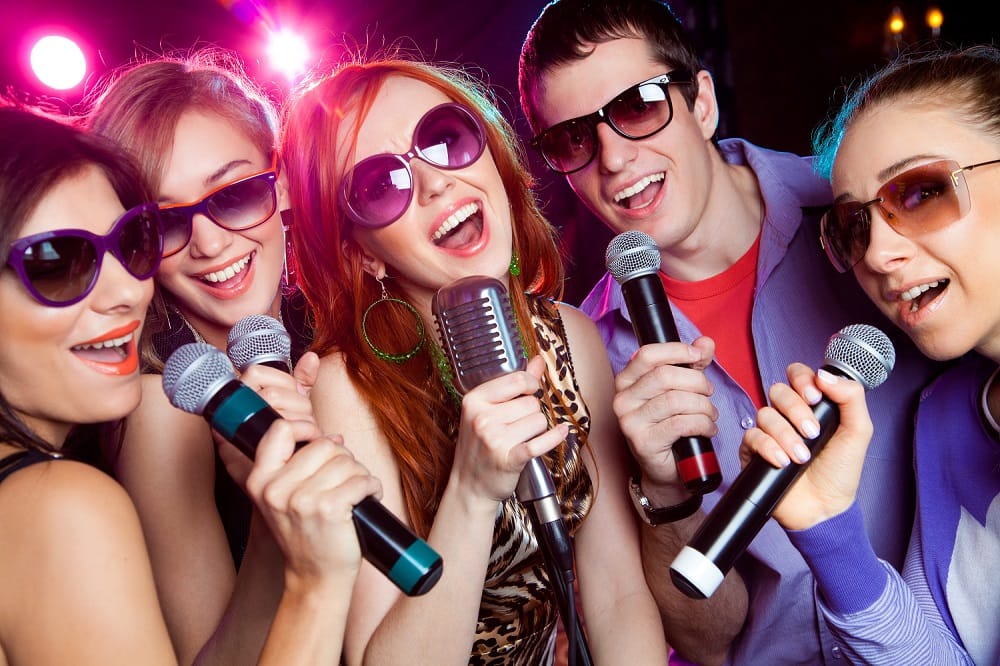 Karaoke-avonden vol plezier en meezingers!